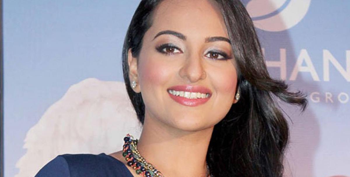 Sonakshi Sinha upset with Apple?